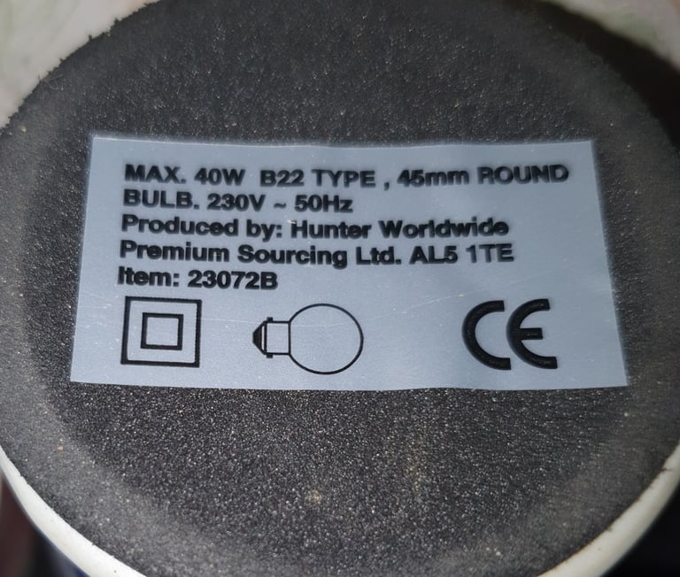 2 MATCHING CERAMIC LAMPS WITH YELLOW/PINK FLOWER DESIGN