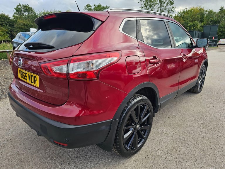 2015 Nissan Qashqai 1.6 dCi Tekna XTRON 2WD Euro 6 (s/s) 5dr HATCHBACK Diesel Automatic