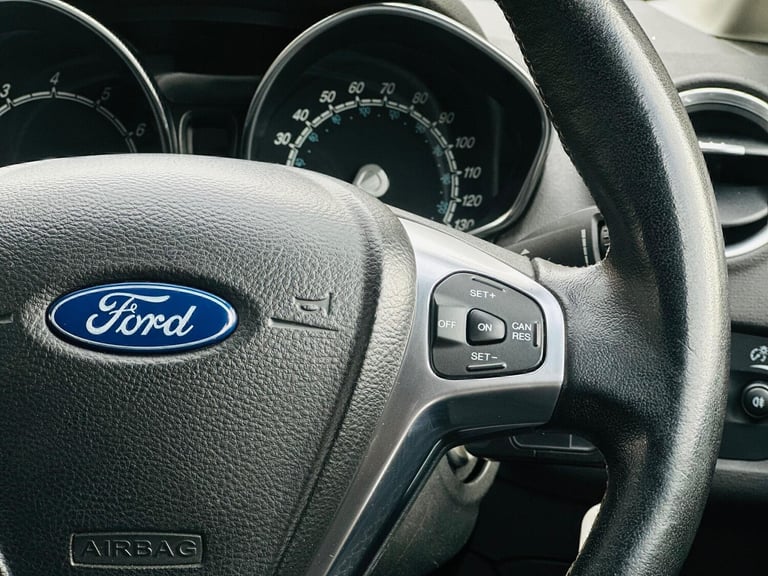 2015 Ford Fiesta 1.0T EcoBoost Titanium Hatchback 5dr Petrol Manual Euro 6