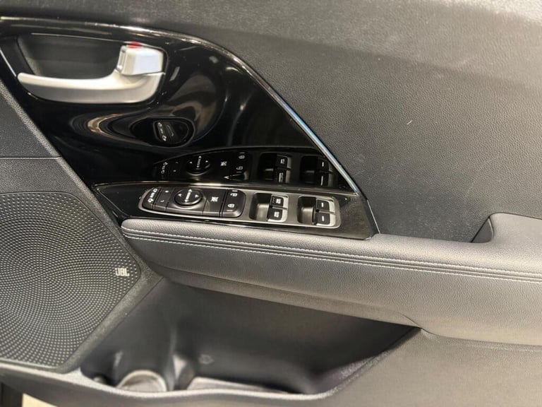 2019 Kia Niro 1.6 GDi 8.9kWh 3 DCT Euro 6 (s/s) 5dr ESTATE Petrol/Electric Hybrid Automatic
