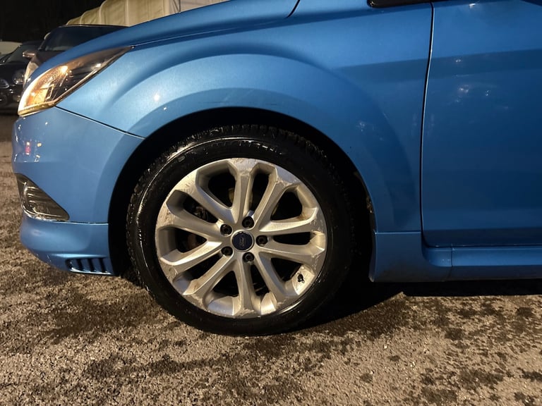 2010 Ford Focus 1.6 Zetec S 5dr - Long Mot -  HATCHBACK Petrol Manual