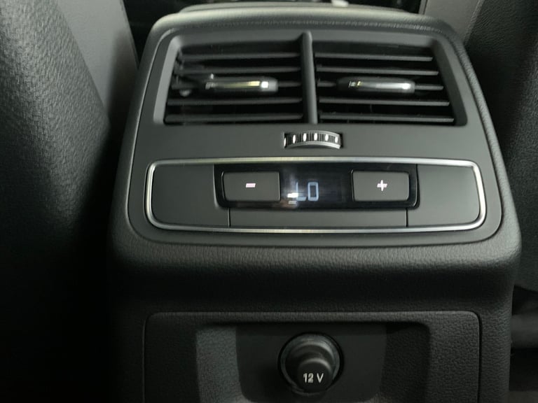 2023 Audi A4 Avant 2.0 TFSI 35 Black Edition Estate 5dr Petrol S Tronic Euro 6 (s/s) (150 ps)  Es...