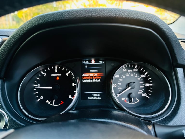2014 Nissan Qashqai 1.5 dCi Tekna 5dr Diesel
