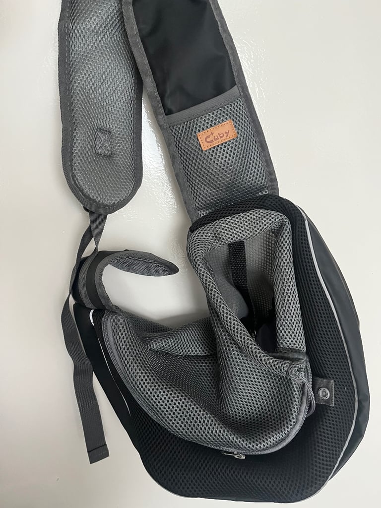 CUBY Puppy Sling Carrier with Adjustable Shoulder Strap (Black, M)