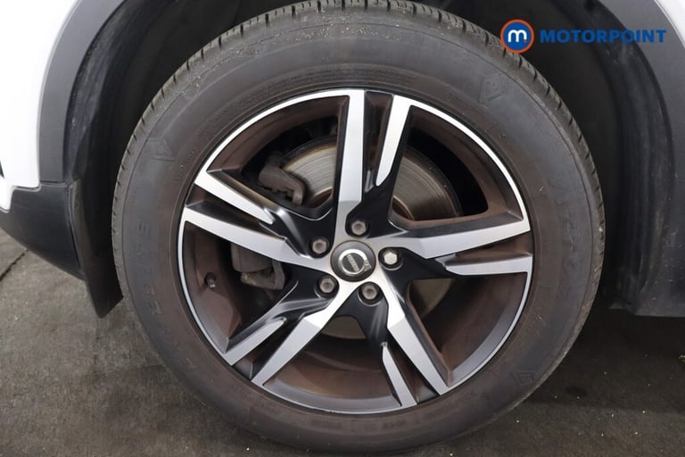 2020 Volvo XC40 2.0 T4 R DESIGN 5dr AWD Geartronic ESTATE PETROL Automatic