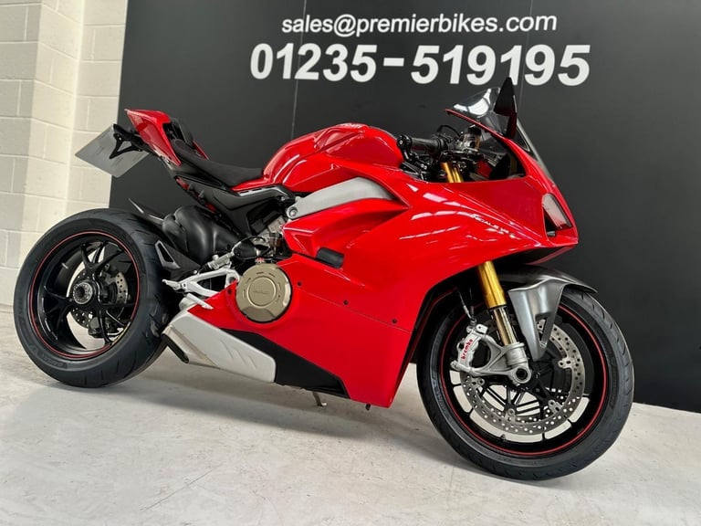 2018/67 Ducati Panigale V4S Motorcycle 