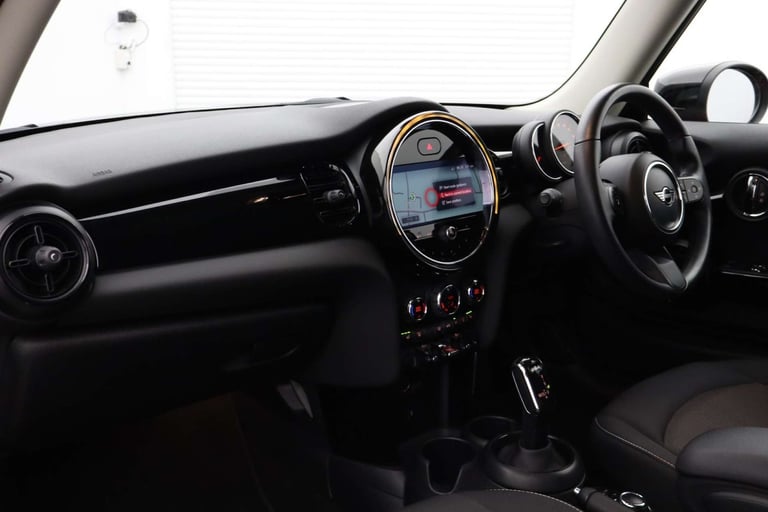 2021 MINI Hatch 1.5 Cooper Classic Auto 3dr Hatchback Petrol Automatic