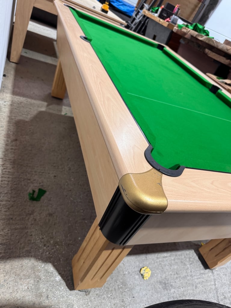 Pool table 🎱 7x4ft ▪️ Free Delivery & installation 🚚 New cloth + Rubbers