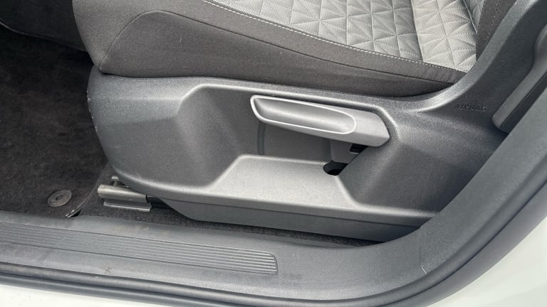 2021 Volkswagen Tiguan 1.5 TSI 150 Life 5dr Petrol Estate Estate Petrol Manual