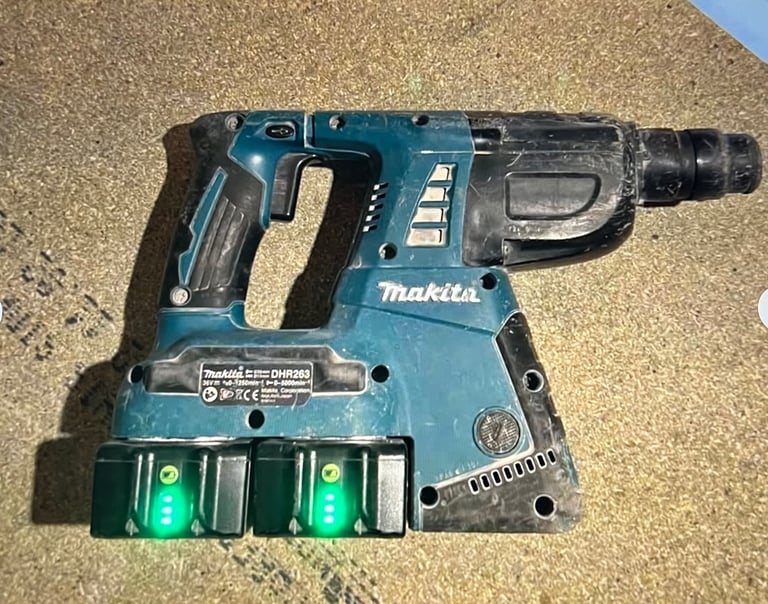 image for MAKITA CORDLESS SDA DRILL + ACCESSORIES - OVNO