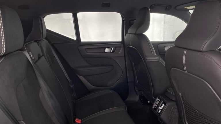 2025 Volvo XC40 Black Edition Plus B4 Mild hybrid Petrol Automatic SUV Hybrid Automatic