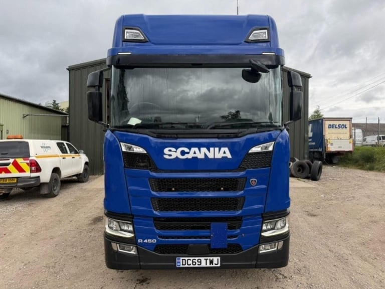 Scania R450 6x2 REAR LIFT TRACTOR UNIT WITH HYDRAULICS