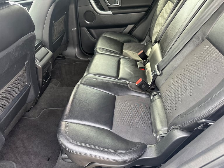 2016 Land Rover Discovery Sport TD4 SE TECH 5-Door Diesel
