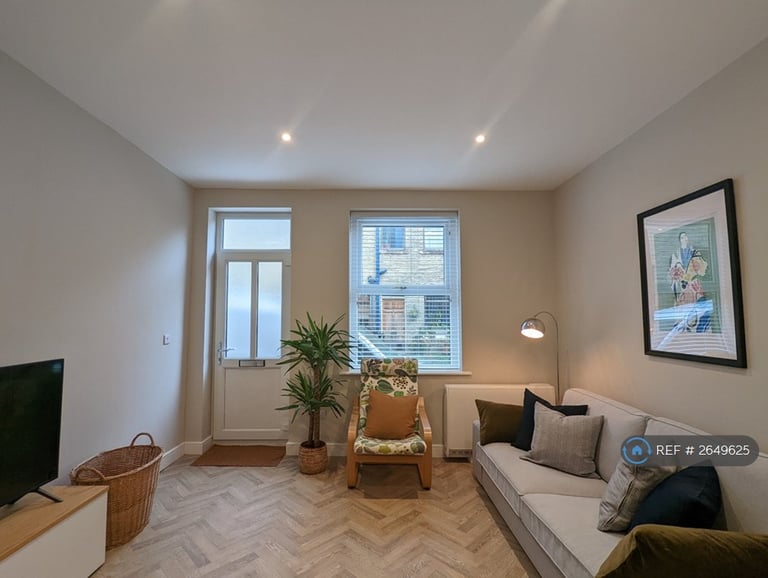1 bedroom in Eton Street, Calderdale, HX7 (#2649625)