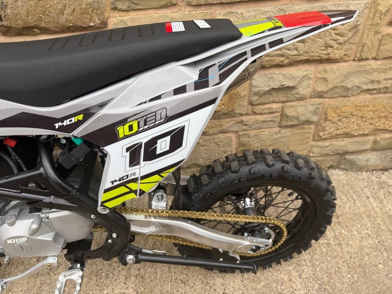 10TEN 140R 140CC 17/14  YOUTHS DIRT BIKE NEW
