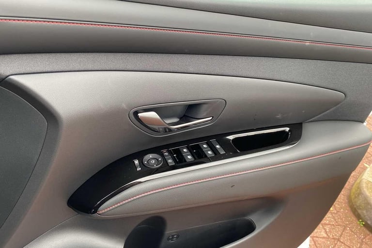 2025 Hyundai TUCSON 1.6T Plug-in Hybrid N Line 5dr Auto ESTATE Petrol Manual
