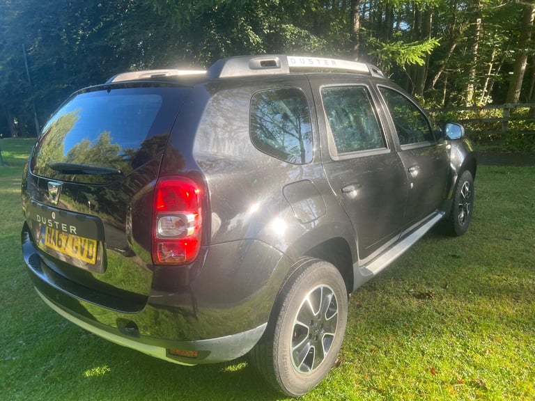 DACIA DUSTER 1.5 Prestige One owner from dCi 110 4x2 Auto Black Auto Diesel 2017