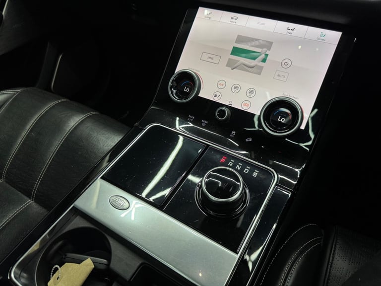 2018 Land Rover Range Rover Velar 2.0 D240 R-Dynamic HSE Auto 4WD Euro 6 (s/s) 5dr ESTATE Diesel ...
