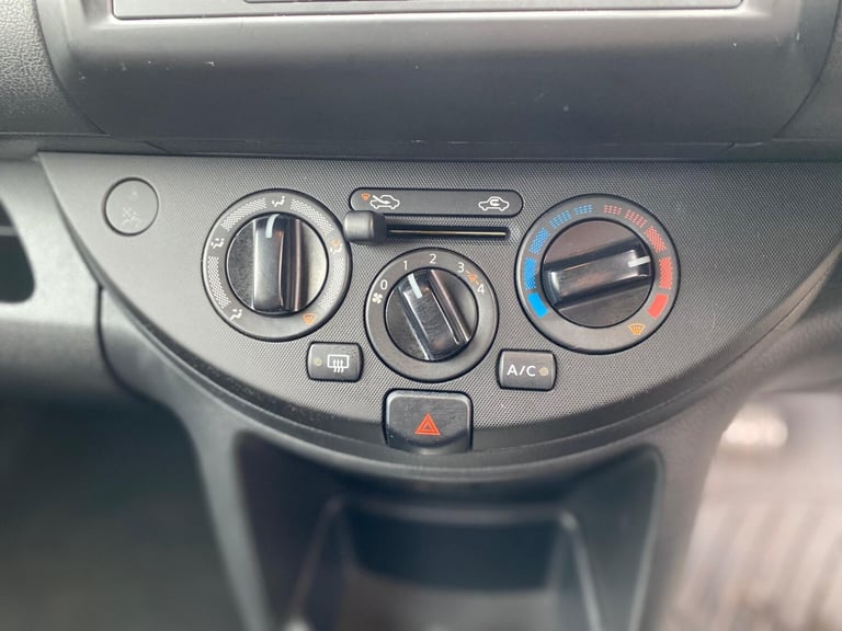 2010 Nissan Note 1.4 N-Tec 5dr MPV PETROL Manual