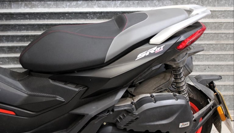 2022 22 APRILIA SR 125 GT SPORT SCOOTER LEARNER LEGAL 4K TRADE SALE NEW MOT