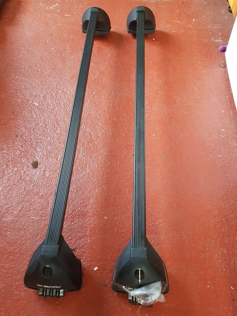 image for Subaru Legacy roof bars with fitting kit - these are being sold from near Aviemore in Scotland