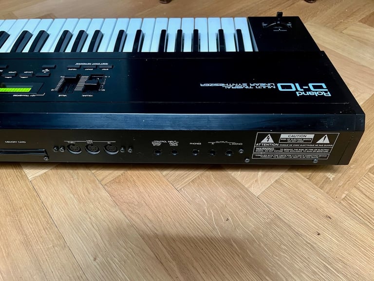 Roland D-10 LA Synthesis 80's Synthesizer