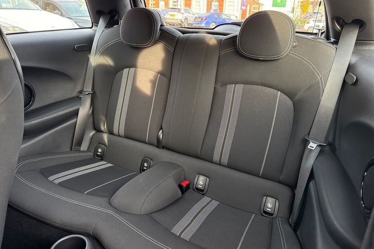 2020 MINI Hatch 1.5 Cooper Sport II 3dr HATCHBACK PETROL Manual