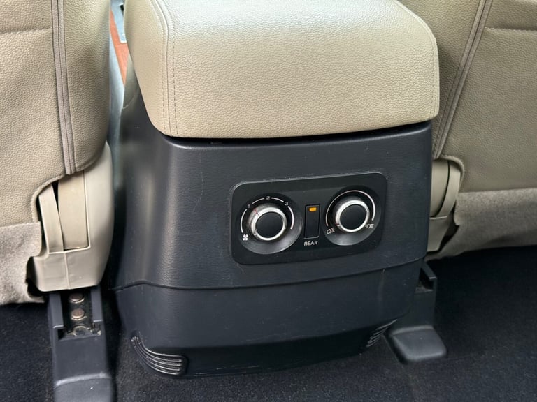 2013 Mitsubishi Shogun 3.2 DI-DC [197] SG3 5dr Auto ESTATE DIESEL Automatic