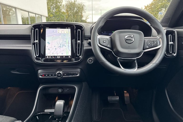 2022 Volvo XC40 2.0 B4 MHEV Ultimate SUV 5dr Petrol Hybrid DCT Auto Euro 6 (s/s) (197 ps) ESTATE ...