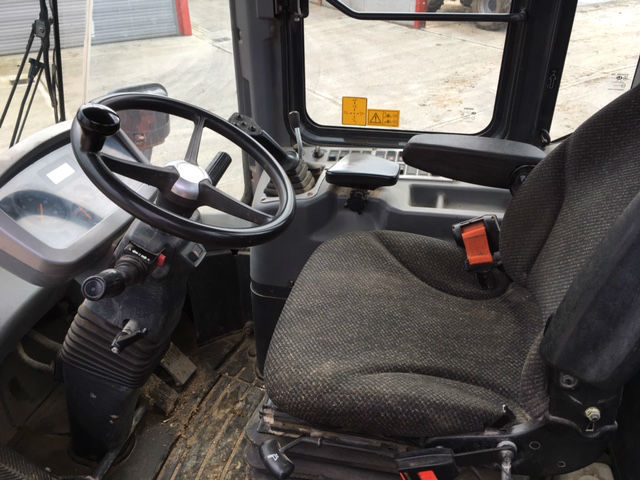 2013 Doosan DL250, with Loading Shovel. 3000hrs only, GP bucket,