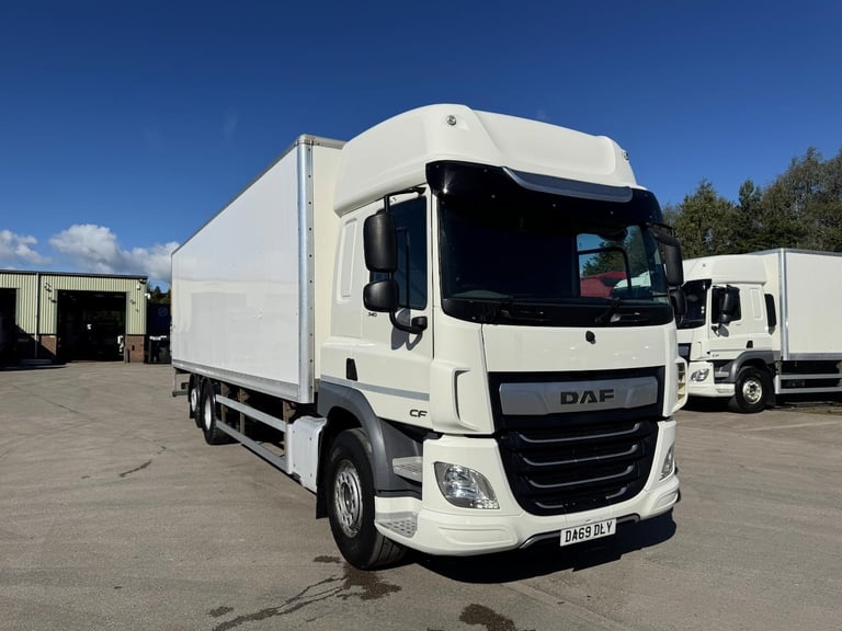 2020 DAF CF 340 6X2 BOX 