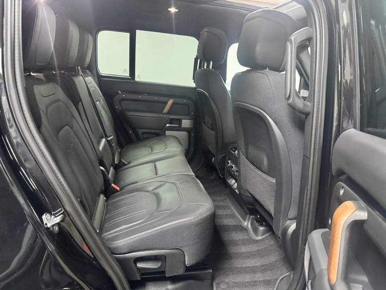 2023 Land Rover Defender 130 3.0 D300 MHEV X Auto 4WD Euro 6 (s/s) 5dr ESTATE Diesel Automatic