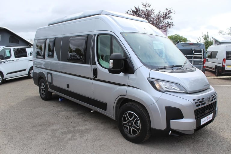 Auto-Trail Expedition 67 POP TOP ROOF, AUTOMATIC DIESEL AUTOMATIC 2025