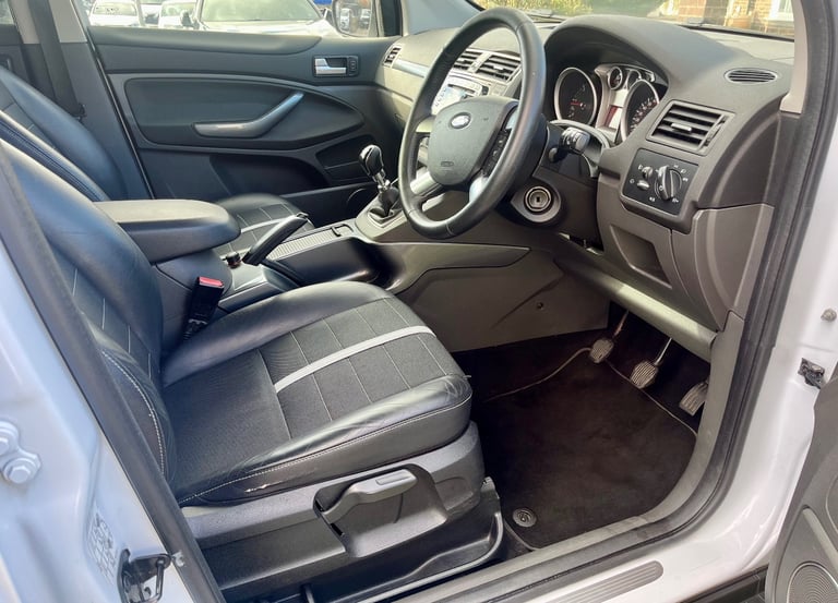 Ford, KUGA, Estate, 2011, Manual, 1997 (cc), 5 doors