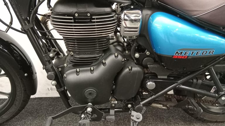 ROYAL ENFIELD METEOR 350 ** 12 MONTH MOT - CENTER STAND - SISSY BAR ** 
