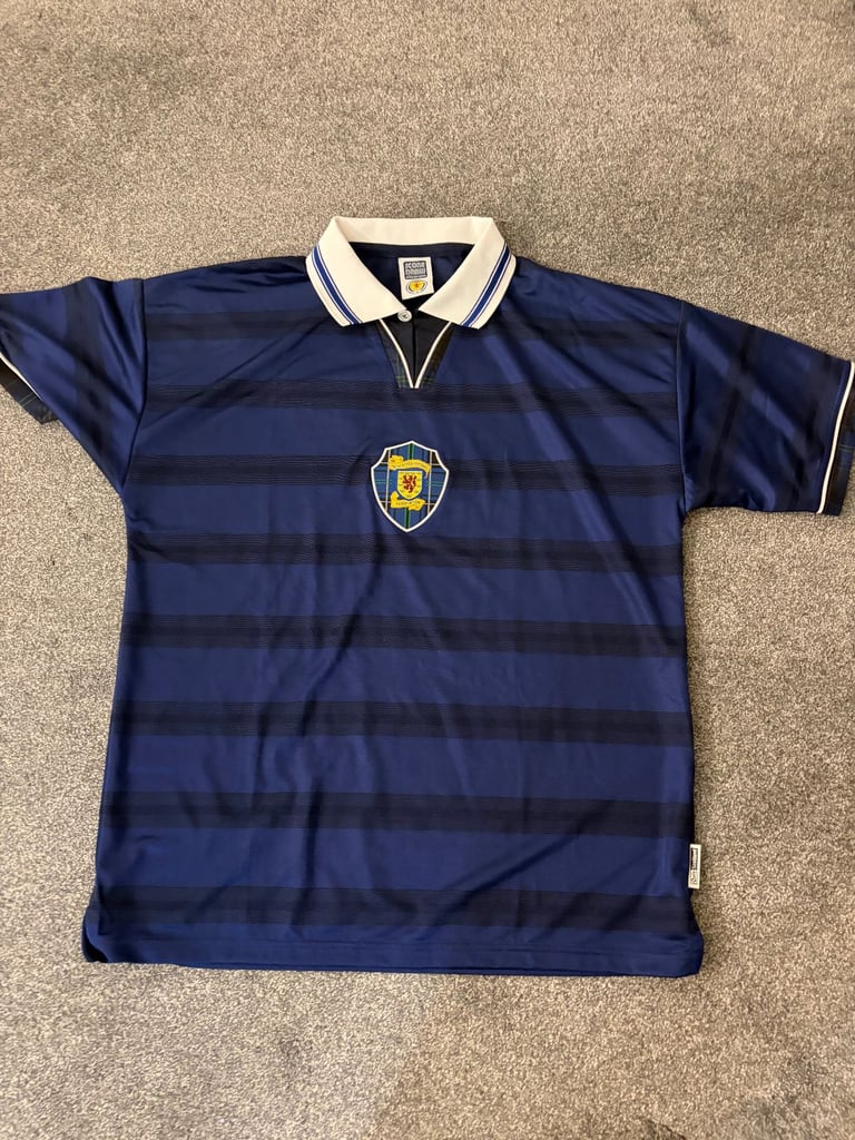 image for Scotland Retro Football top with collar - XXL  