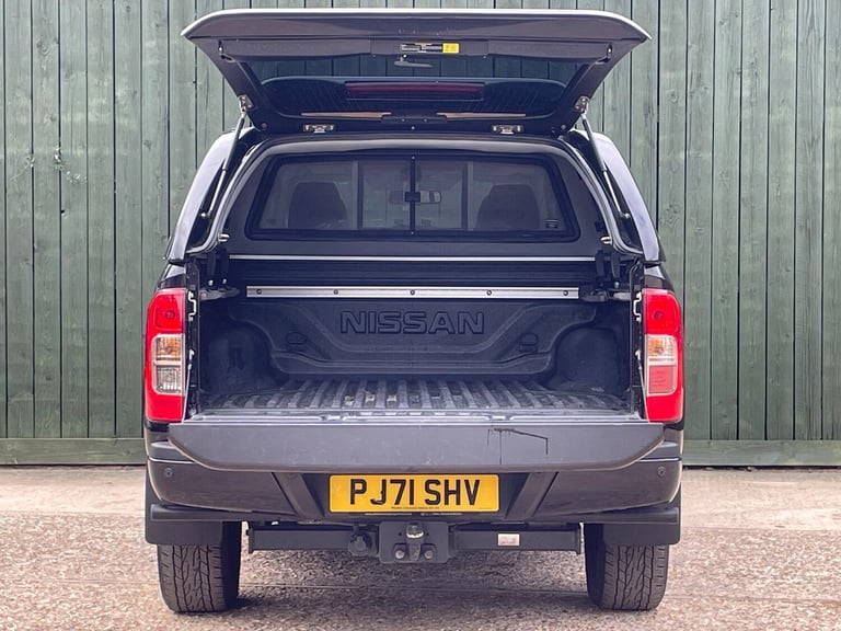 2021 Nissan Navara 2.3 dCi N-Guard Auto 4WD Euro 6 4dr PICK UP Diesel Automatic