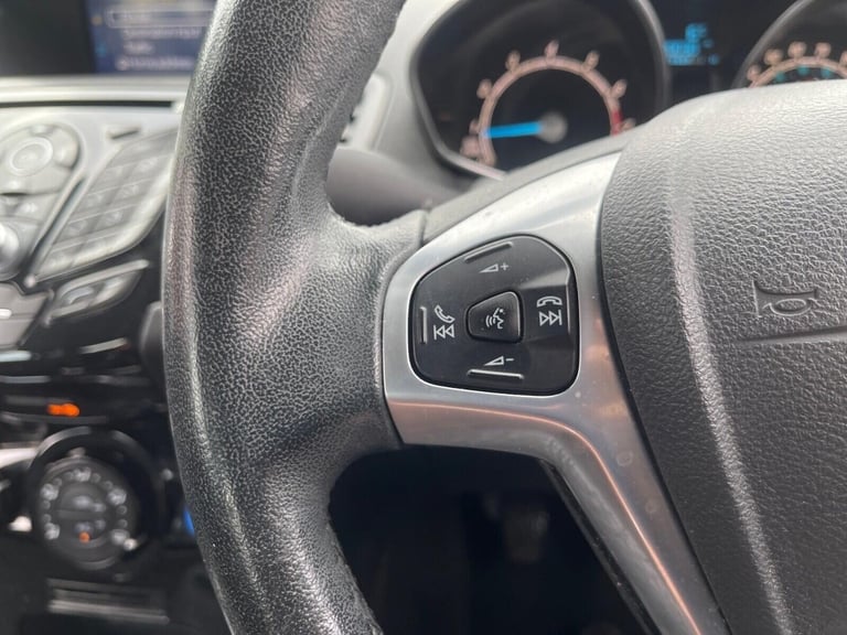 2016 Ford Fiesta 1.25 Zetec Euro 6 5dr Hatchback Petrol Manual