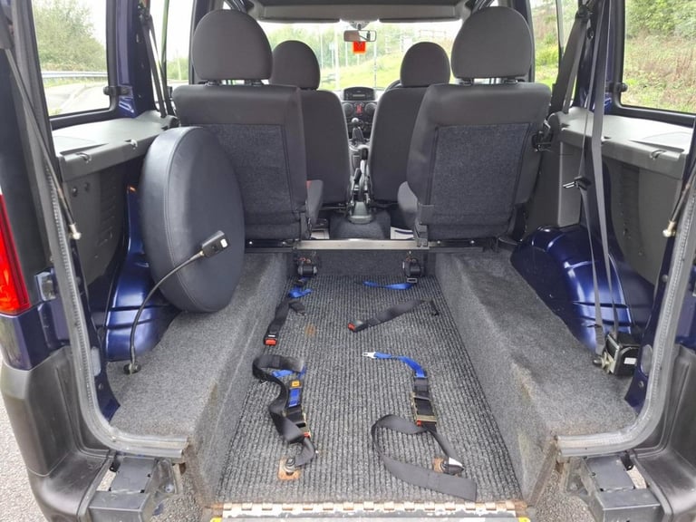 2009 Fiat Doblo 1.3 MultiJet 16v Active Estate 5dr Diesel Manual (145 g/km, 70 bhp) Estate Diesel...