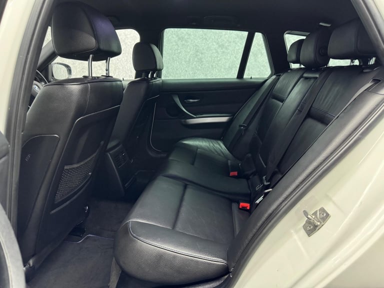 2011 BMW 3 Series 318d Sport Plus Edition 5dr Step Auto ESTATE DIESEL Automatic