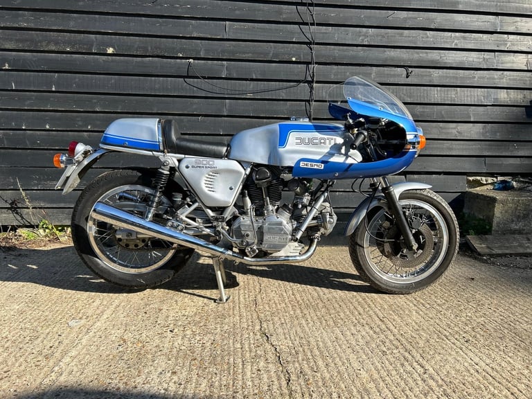 Ducati 900 SS