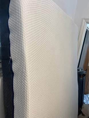 Super comfy Emma double mattress- £100 delivered