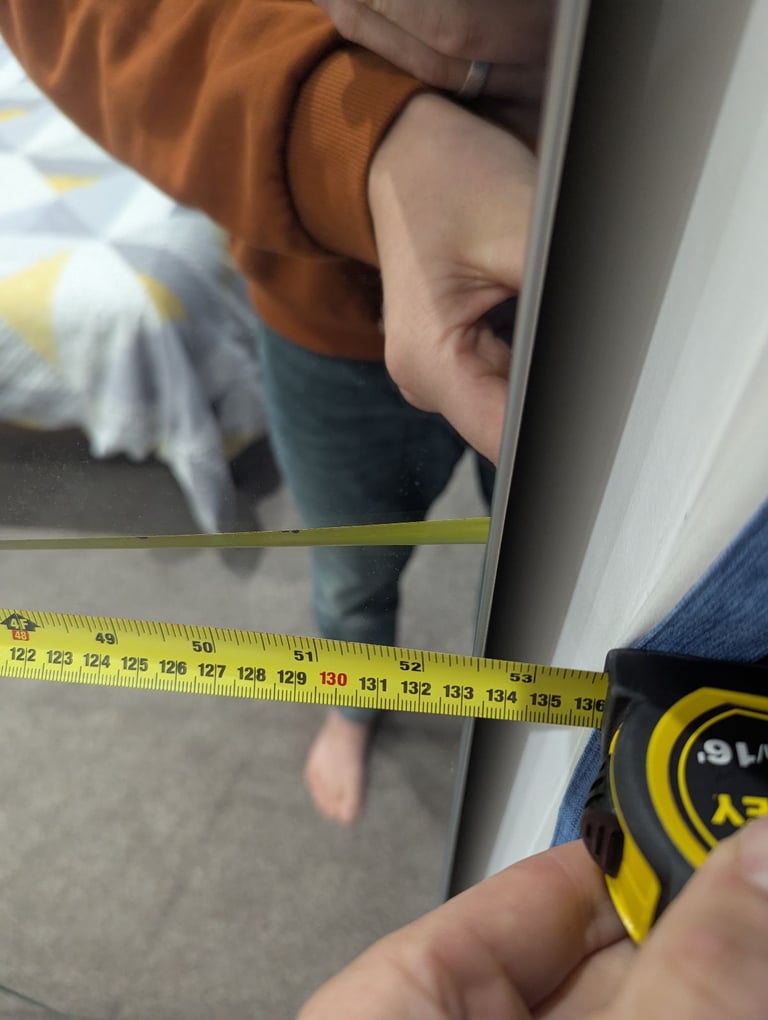 Large Mirrored Wardrobe 2070h x 1330w x 610d