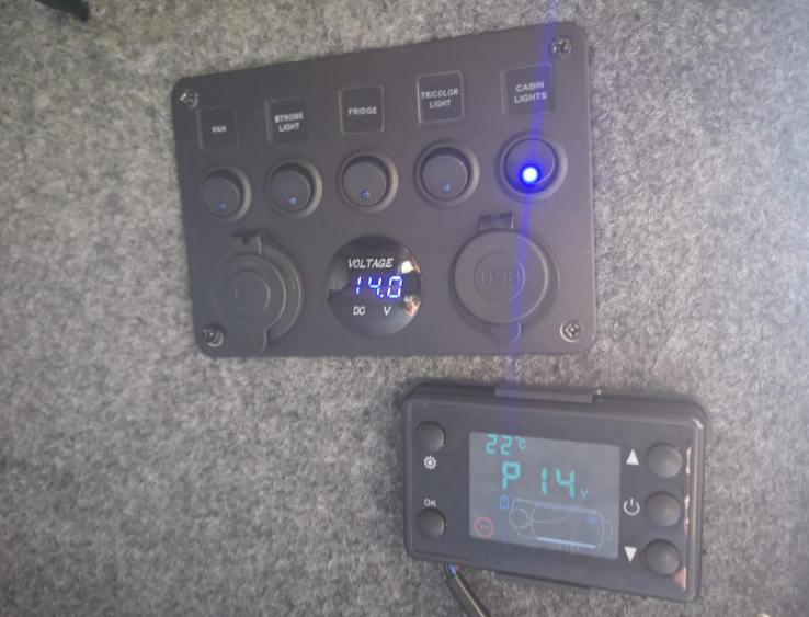  VW T5 CAMPERVAN RARE DOUBLE SIDE DOOR, REALLY GOOD CONDITION, MOT'D