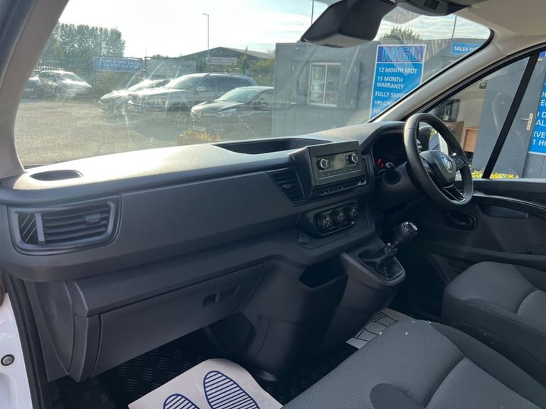 2022 Renault Trafic 2.0 dCi Blue 28 Business Panel Van 5dr Diesel Manual SWB Euro 6 (s/s) (130  P...
