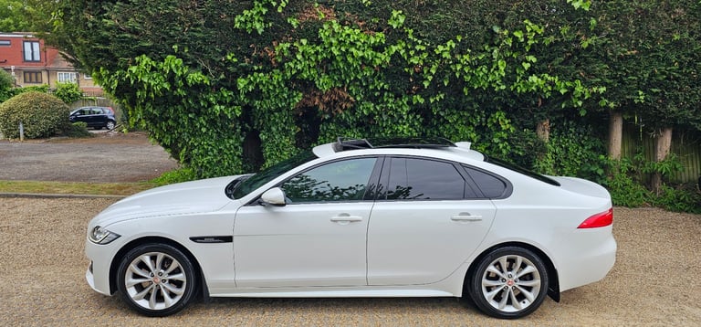 2016 Jaguar XF R-Sport 2.0D 180 Automatic 