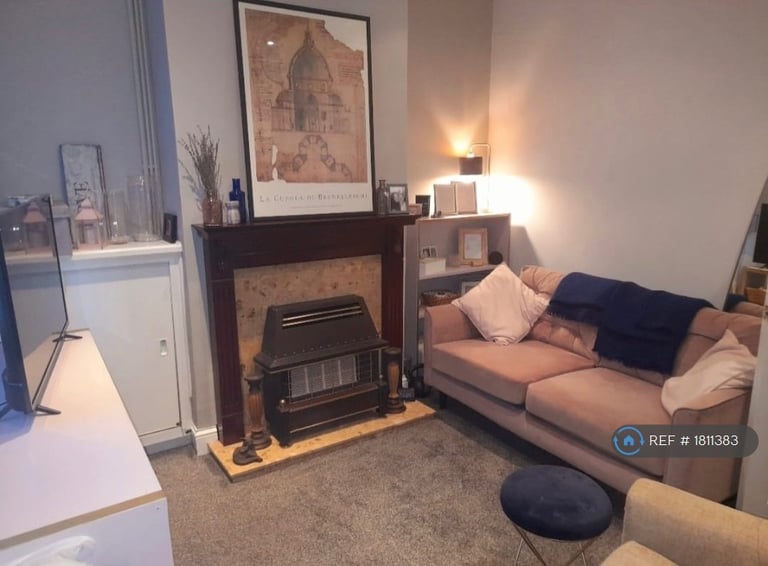 2 bedroom house in Grove Street, Leek, ST13 (2 bed) (#1811383)