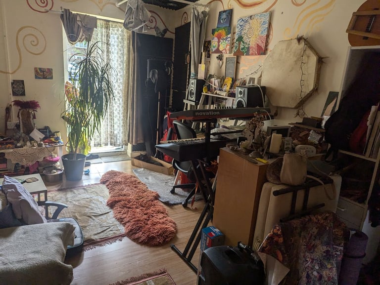 South East London Studio Flat to swap for same or bigger size.