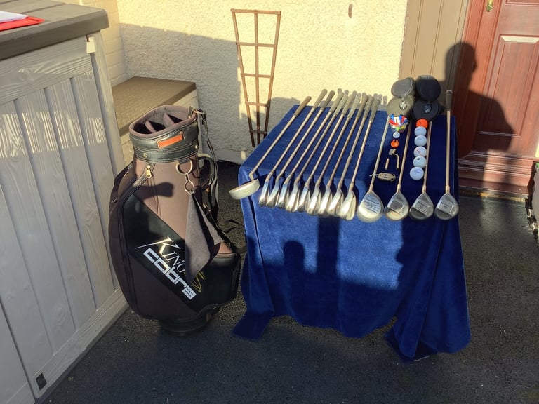 Set of Ladies King Cobra golf clubs, in a lovely King Cobra golf bag. 