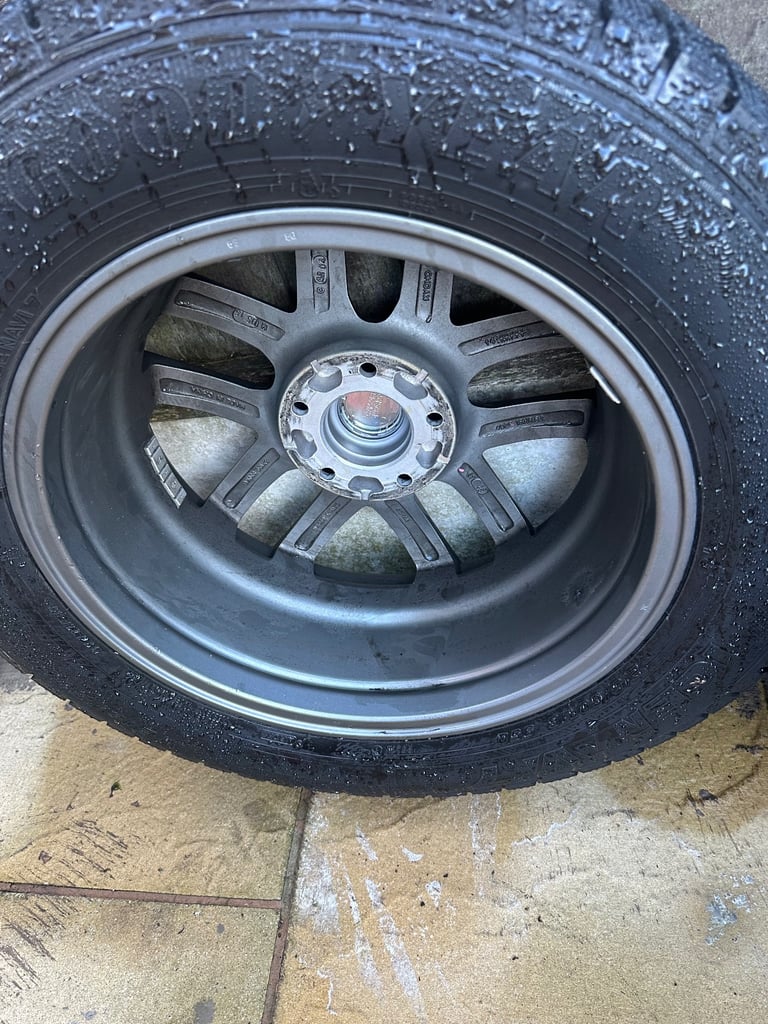 Toyota estima tyres wheels 3x